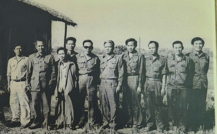Nghệ thuật lãnh đạo trong CM12