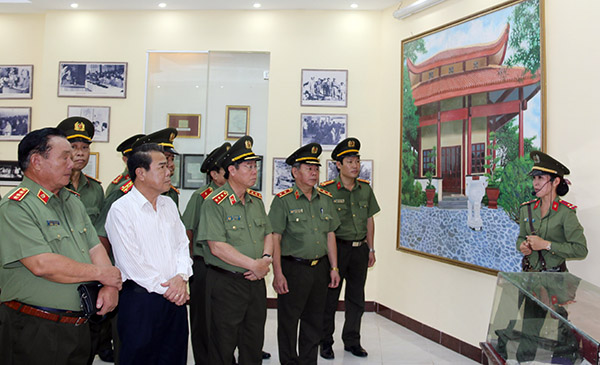 Gặp mặt truyền thống chiến thắng Kế hoạch CM12